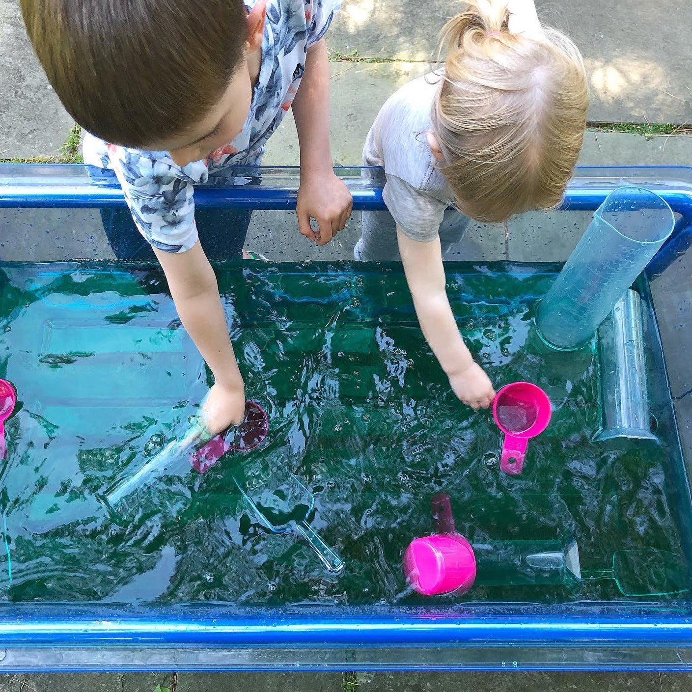 Clear Water Tray and Stand 58cm, Clear Water Tray 58cm Blue Stand, Childrens water tray,garden water tray,sand tray,sand pit, Clear Water Tray and Stand 58cm,The 58cm Clear Water Play Table: A Versatile and Interactive Play Resource The 58cm Clear Water Play Table is a fantastic addition to any early childhood learning environment. It offers a wide range of benefits for young learners and educators. Here are some key features and advantages of this play table: 1. Generous S,Clear Water Tray andThe 58cm Clea