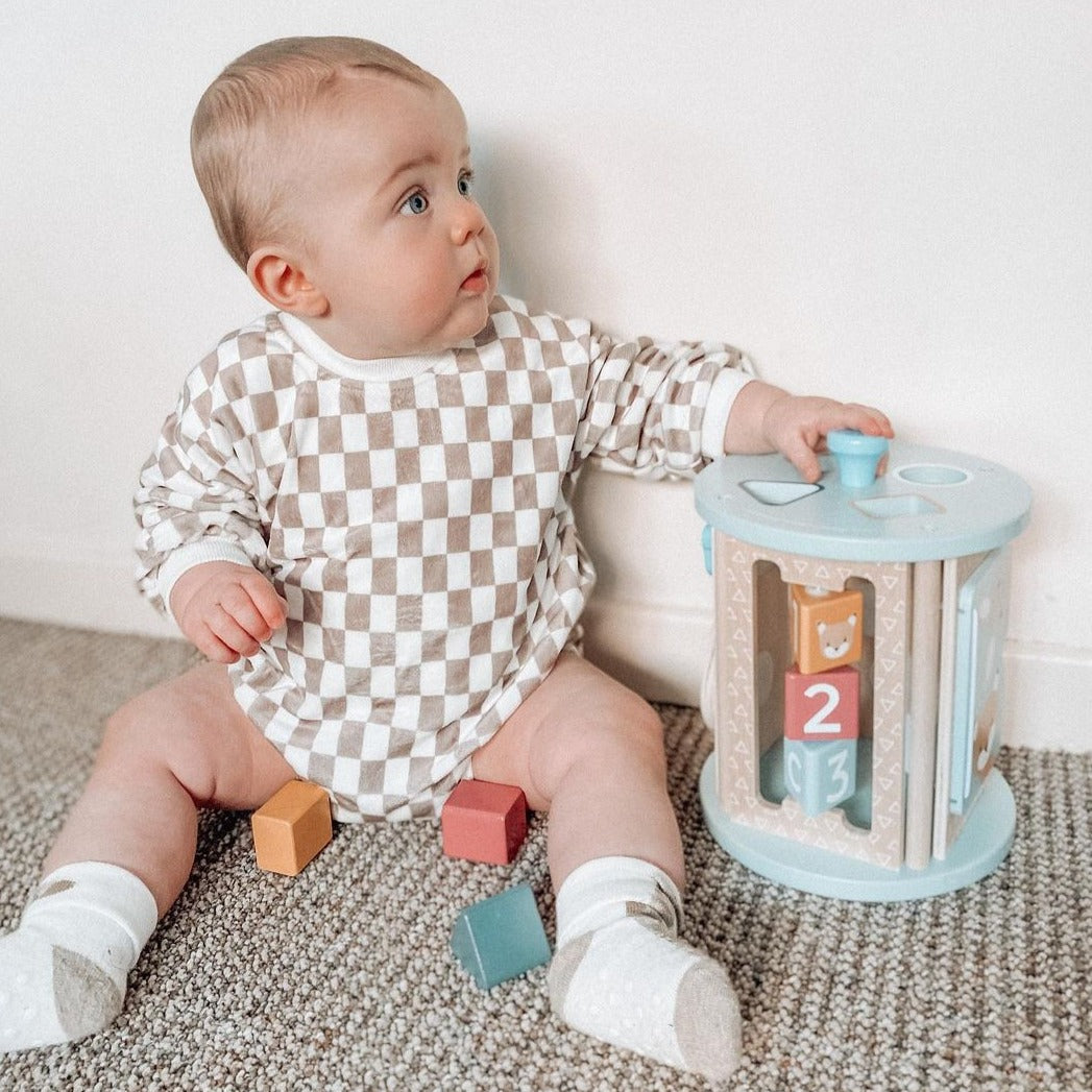 FSC 100% Rolling Activity Sorter, FSC 100% Rolling Activity Sorter,FSC 100% Rolling Activity Sorter,Wooden shape sorter,wooden toys,bigjigs wooden toys, FSC 100% Rolling Activity Sorter,Little ones will be captivated by our FSC 100% Rolling Activity Sorter. The FSC 100% Rolling Activity Sorter has four sides packed with activities including a wooden shape sorter, wooden flip book, wooden cogs and more. Its rolling nature makes it a fun task for toddlers to push along the ground as they toddle along. L,FSC 1