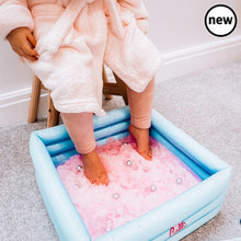 Gelli Spa Box, Gelli Spa Box,Gelli Spa,Gelli inflatable foot spa,Gelli baff foot spa,inflatable foot spa, Gelli Spa Box,Gelli Spa Box – The Ultimate DIY Pampering Experience Treat your feet to the relaxing indulgence they deserve with the Gelli Spa Box, a fun and easy-to-use spa kit that brings the luxury of a pedicure right into your home. Perfect for pamper parties, sleepovers, or simply aGelli Spa Box – The Ultimate DIY Pampering Experience Treat your feet to the relaxing indulgence they deserve with the