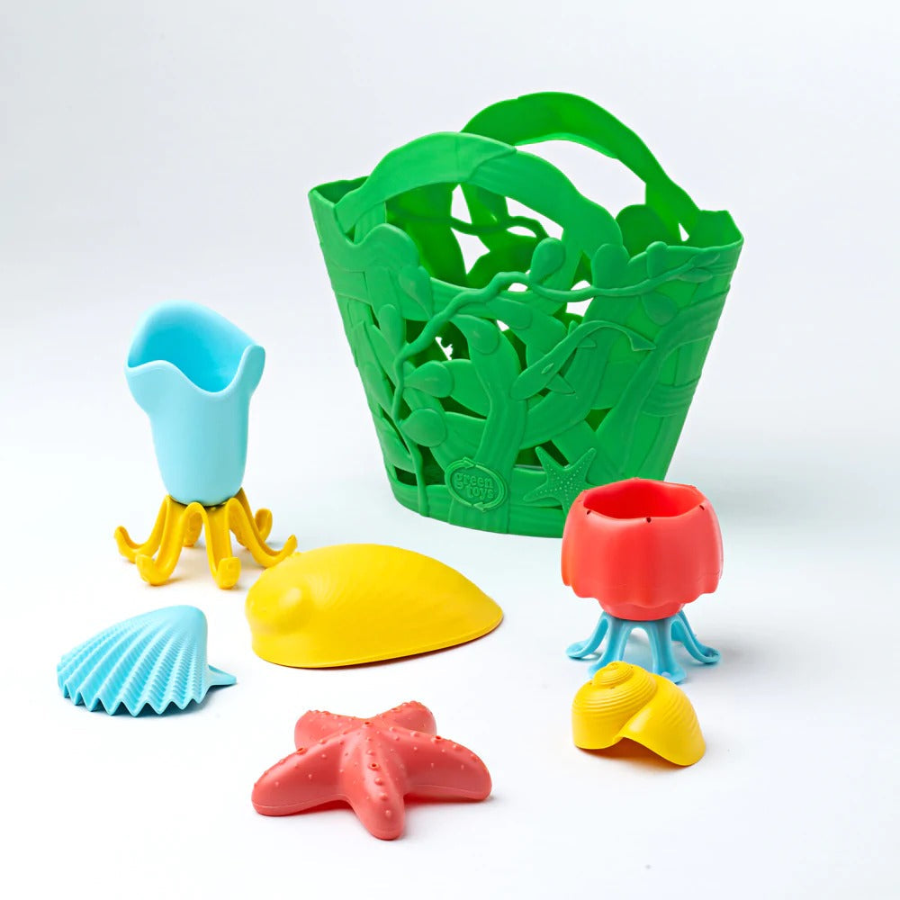 Green Toys Tide Pool Bath Set, Green Toys Tide Pool Bath Set,Sand and water toys,School water toys,sensory water games,Water play toys,sensory water play, Green Toys Tide Pool Bath Set,Green Toys Tide Pool Bath Set Transform bath time into an exciting ocean adventure with the Green Toys Tide Pool Bath Set. This delightful 7-piece water toy set features a collection of marine animals and shells, making it perfect for imaginative play while keeping little ones entertained and engaged in the tub. Green ,Green 