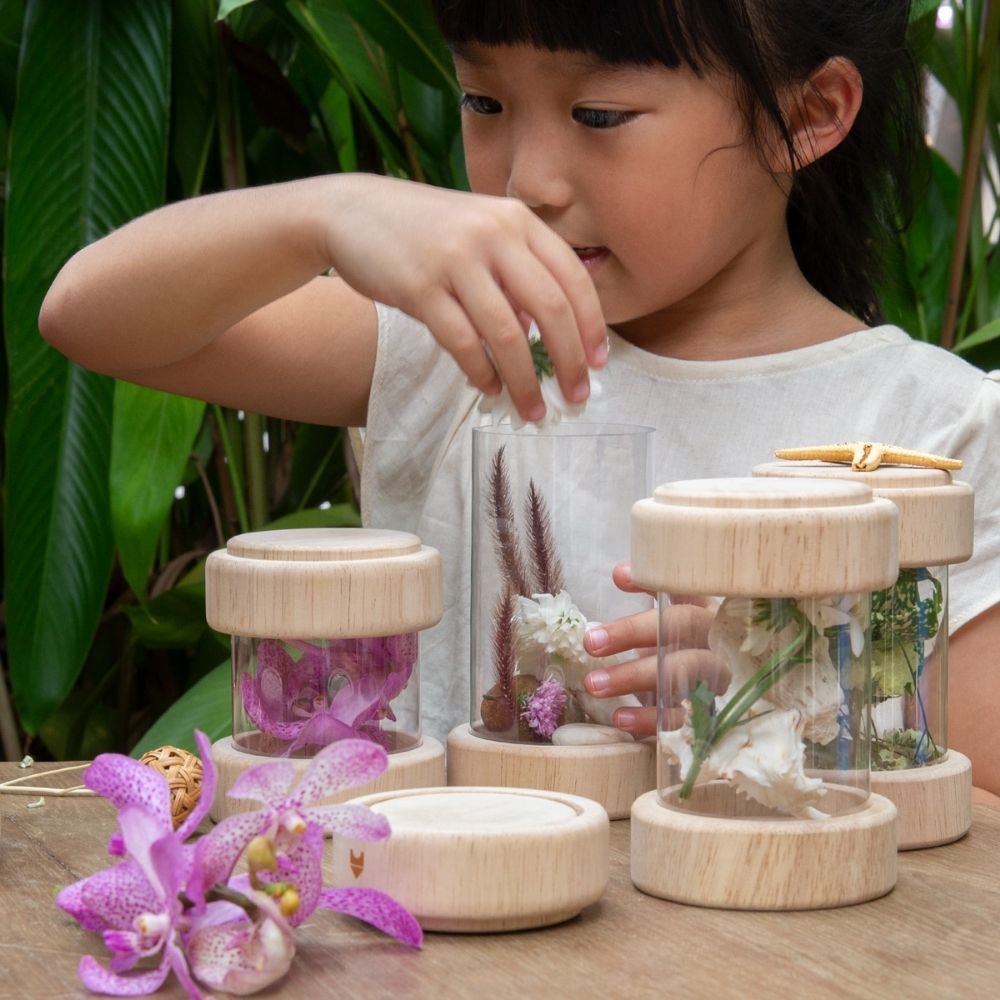 Guidecraft Treasure Tubes Clear, Guidecraft Treasure Tubes Clear, Guidecraft treasure tubes, Guidecraft toys, Guidecraft blocks, Guidecraft UK, Guidecraft Treasure Tubes Clear,What makes a fun noise when you shake it? Find trinkets, natural materials and sensory objects to collect in the beautiful, stackable Treasure Tubes. The Guidecraft Treasure Tubes Clear are round, transparent acrylic tubes with removable covers hold small objects to observe, display or rattle. Ideal for color and sound,Guidecraft Trea