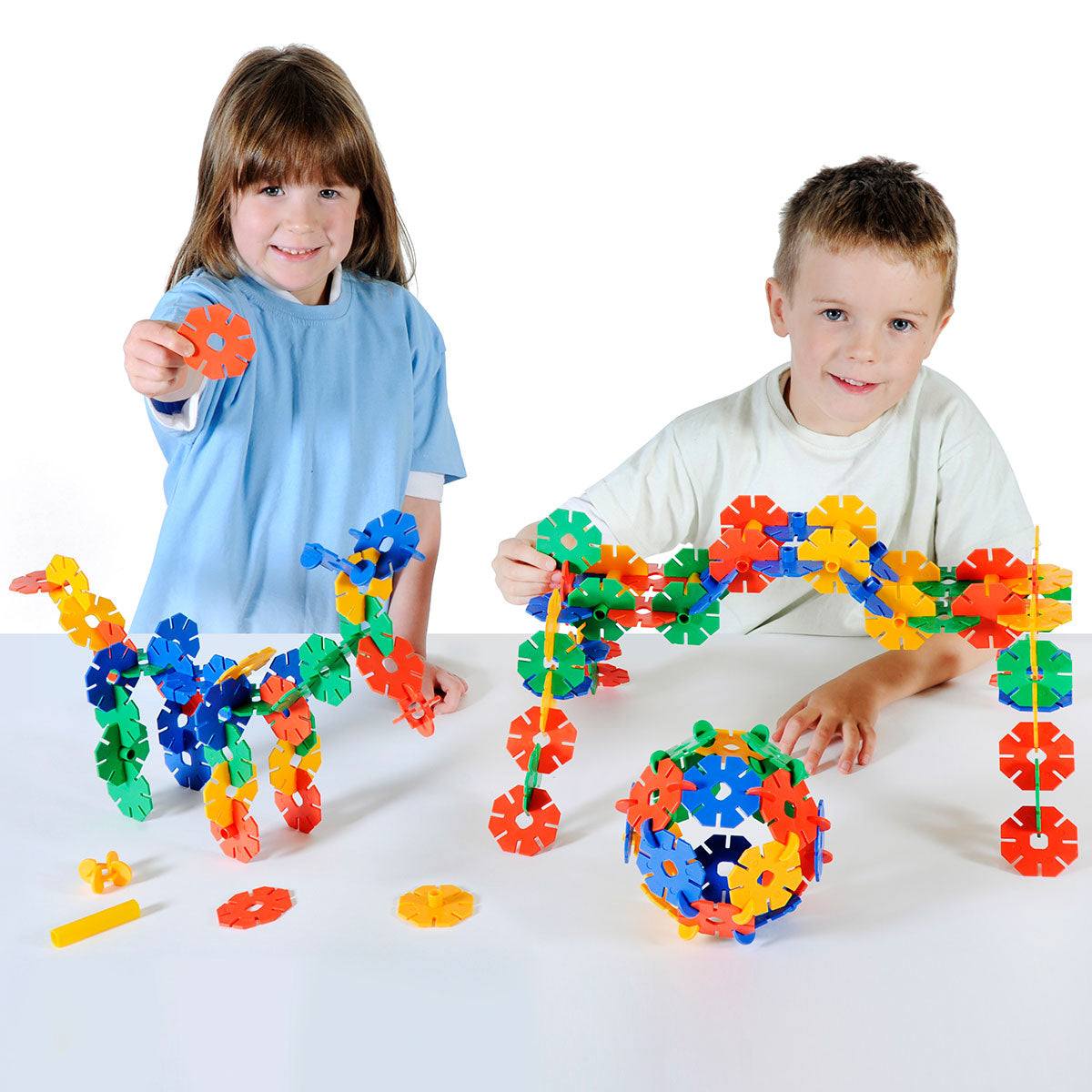 Octoplay Play Pack, Octoplay Play Pack,Octoplay Play Pack 144 pieces,Octoplay toys, Octoplay Play Pack,Octoplay Play Pack: Endless Building Possibilities! Unlock creativity and teamwork with the Octoplay Play Pack, a versatile construction set designed to spark the imagination of young builders. Featuring 144 assorted pieces in 6 different shapes, this engaging play set allowsOctoplay Play Pack: Endless Building Possibilities! Unlock creativity and teamwork with the Octoplay Play Pack, a versatile construct