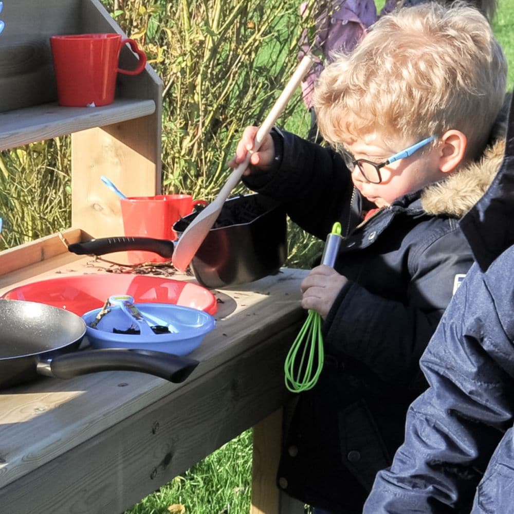 Outdoor Mud Pie Kitchen, Outdoor Mud Pie Kitchen, Mud Kitchen, Mud Pie Kitchen,Outdoor Mud Kitchen, Outdoor Mud Pie Kitchen,This delightful Outdoor Mud Pie Kitchen will be a welcome addition to your existing messy play area. The outdoor mud kitchen contains a shelf underneath so you can store all your accessories during play. Messy play in outdoor mud kitchens is a crucial part of children's education. It fosters curiosity, imagination andThis delightful Outdoor Mud Pie Kitchen will be a welcome addition to