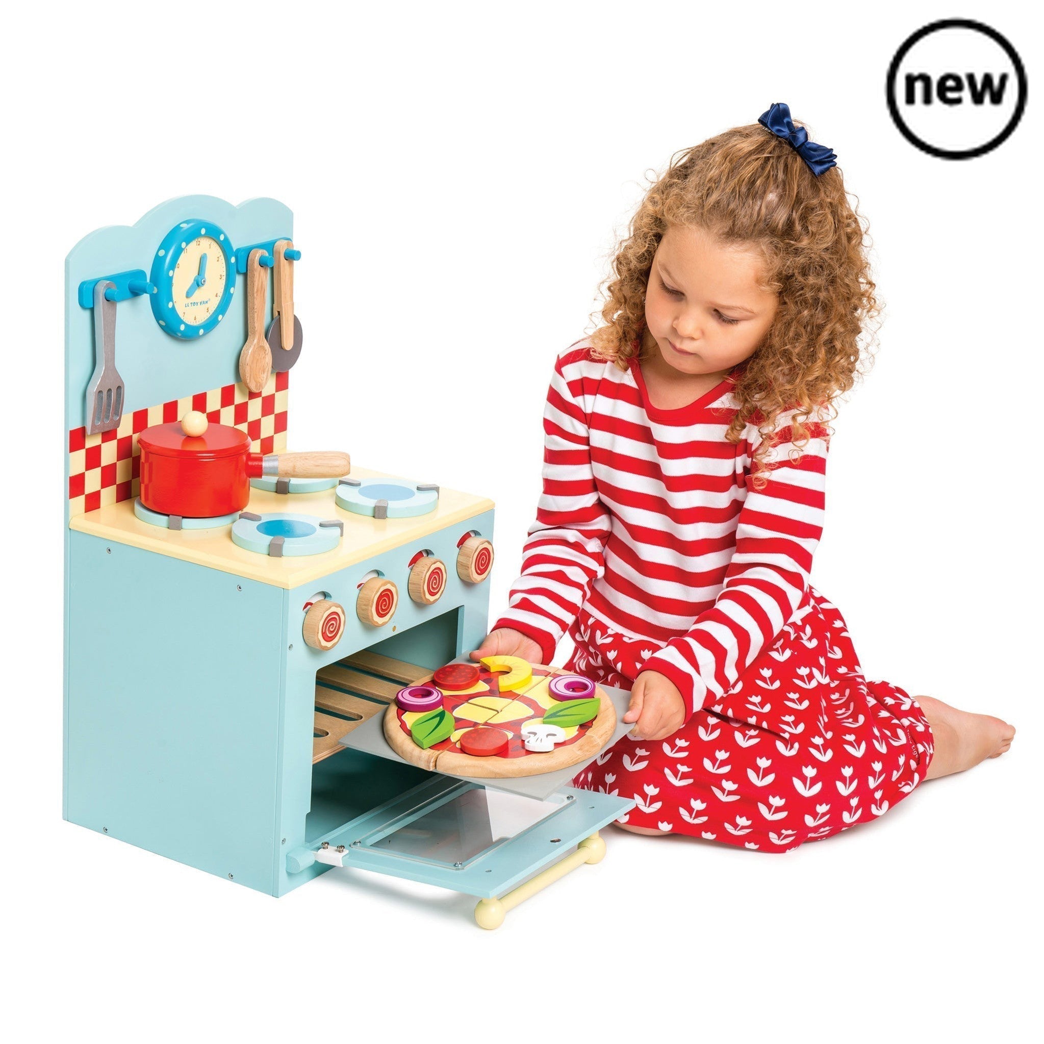 Oven & Hob Blue, , Oven & Hob Blue,Description Our Oven and Hob set is the perfect toy for budding cooks and mini bakers. This delightful play oven is full of fun, with a variety of bright play accessories and inspiring details to encourage imaginative, role play and learning development. Designed in a traditional style, this nostalgic toy is built to l,Oven & Hob BlueDescription Our Oven and Hob set is the perfect toy for budding cooks and mini bakers. This delightful play oven is full of fun, with a varie