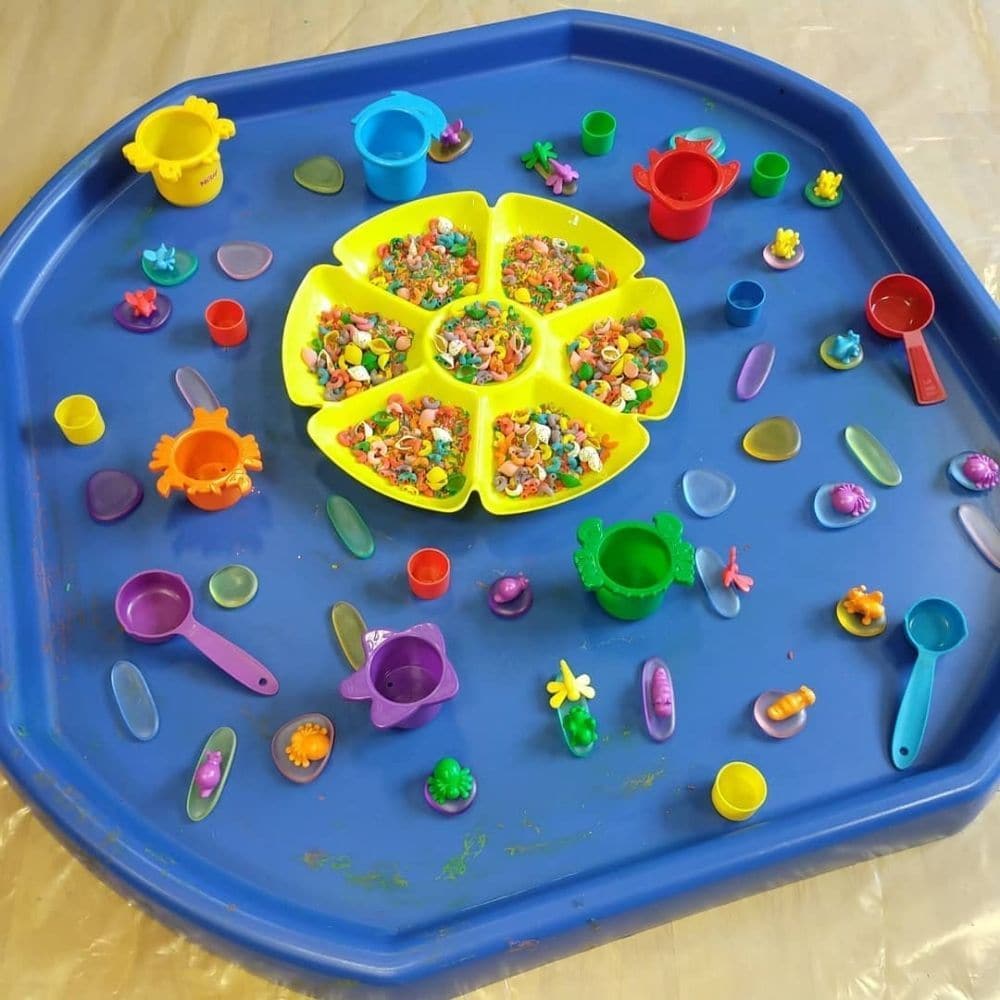 Paint and Sorting Trays, Paint and Sorting Trays,Assorted Colours Flower Sorting and Paint Trays, Paint and Sorting Trays,Set of 6 brightly coloured flower shaped trays, great for all counting, sorting and classifying activities and also ideal for use as a paint tray. Brightly coloured flower sorting trays are great for all counting, sorting and classifying activities and also ideal for use as a paint tray or for colour mixing. The flower,Paint and Sorting TraysSet of 6 brightly coloured flower shaped trays