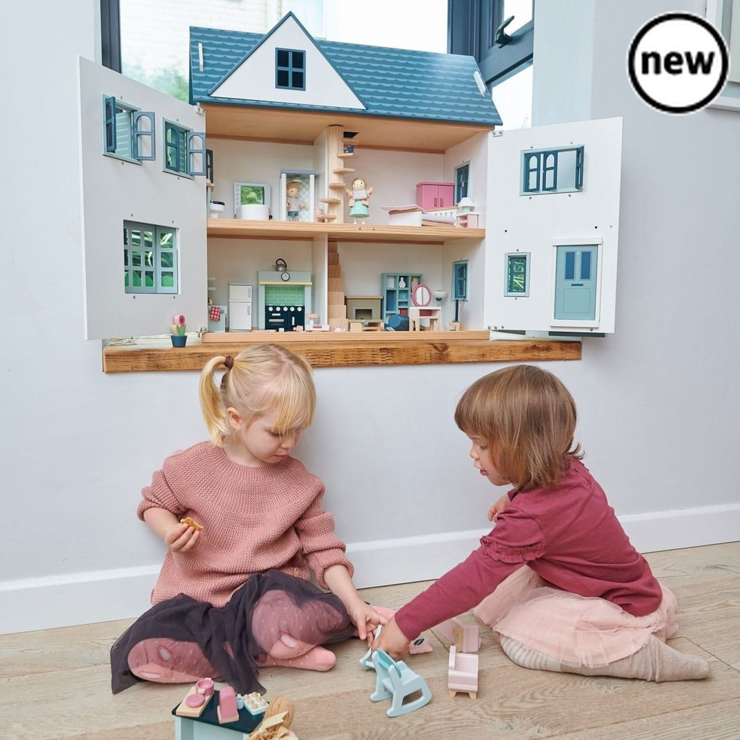 Tenderleaf Toys Dovetail House, Tenderleaf Toys Dovetail House,Wooden Dolls House,Wooden toys,Pretend Play Resources, Tenderleaf Toys Dovetail House,Tenderleaf Toys Dovetail House Unveil a world of imaginative play with the Tenderleaf Toys Dovetail House – a spacious and beautifully crafted dolls house designed to inspire creativity and storytelling. With its stylish aesthetic and thoughtful design, this enchanting playset is a delightful addition to any child'sTenderleaf Toys Dovetail House Unveil a world 