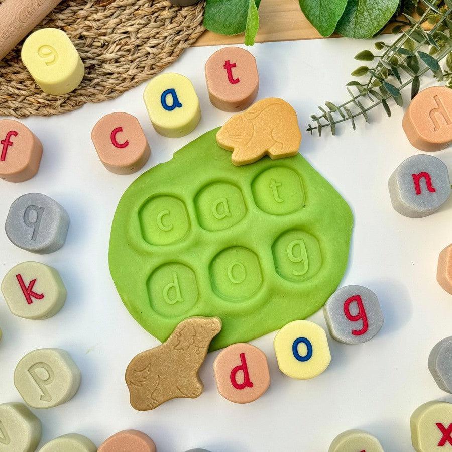 Lowercase Alphabet Stamping Stones, Lowercase Alphabet Stamping Stones,Dough Stampers,Alphabet stampers, Lowercase Alphabet Stamping Stones – A Tactile and Engaging Literacy Resource Make early literacy learning fun, hands-on, and interactive with Lowercase Alphabet Stamping Stones! These chunky, durable stampers provide a tactile approach to letter recognition, phonics, and word-building, making them a fantastic resource for young learners. Designed for small hands, these easy-to-grip stones help children 