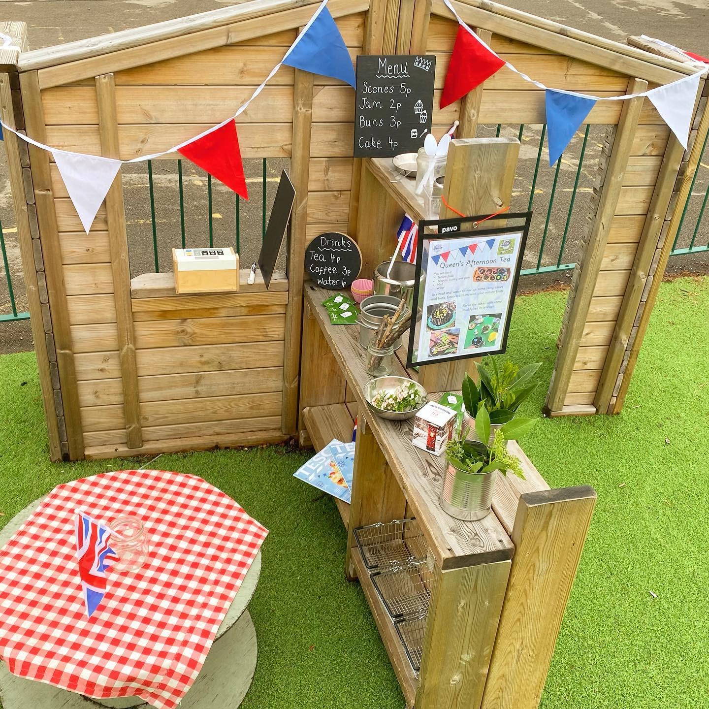 Outdoor Partition Play, Outdoor Partition Play,EYFS Outdoor play, EYFS outdoor play resources, EYFS Playground equipment,educational supplier,Children's kitchen set, play set, developmental resource, real life play, dramatic play, Outdoor Partition Play,The Outdoor Partition Play Unit is perfect for Imaginative Play! Children can create whatever play situation they desire - this resource can be used as a petrol station, trike wash, shop and kitchen. This educational resource has been designed to stimulate s